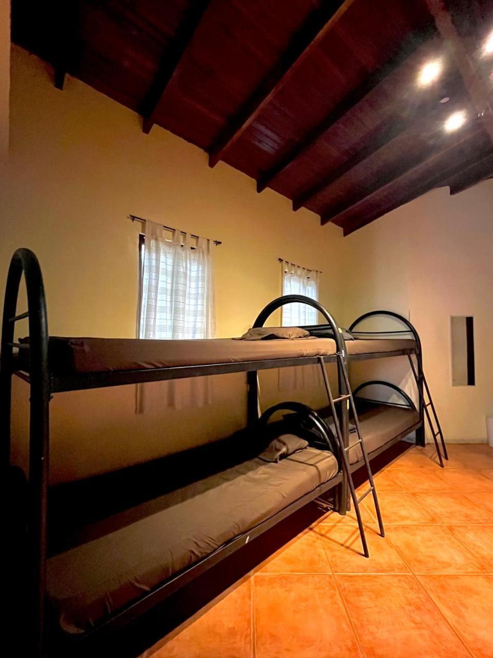 Tamarindo Backpackers Hostel Ngoại thất bức ảnh